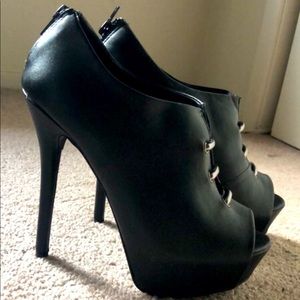 Black heels